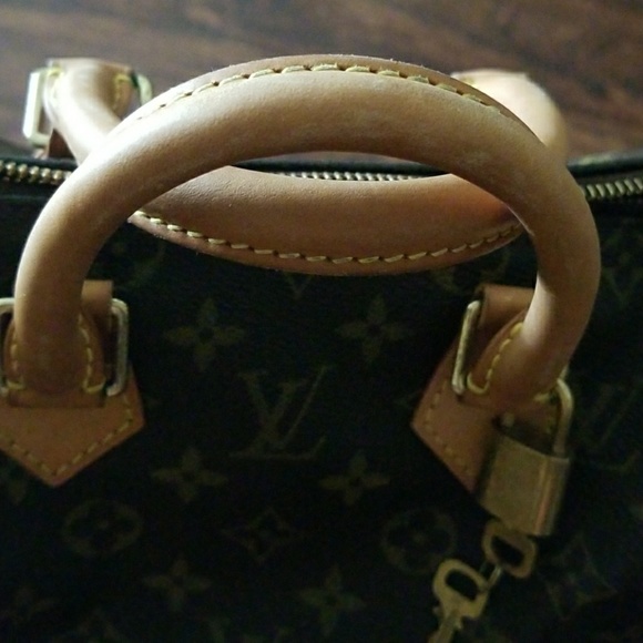 Purse - Picture 2 of 8